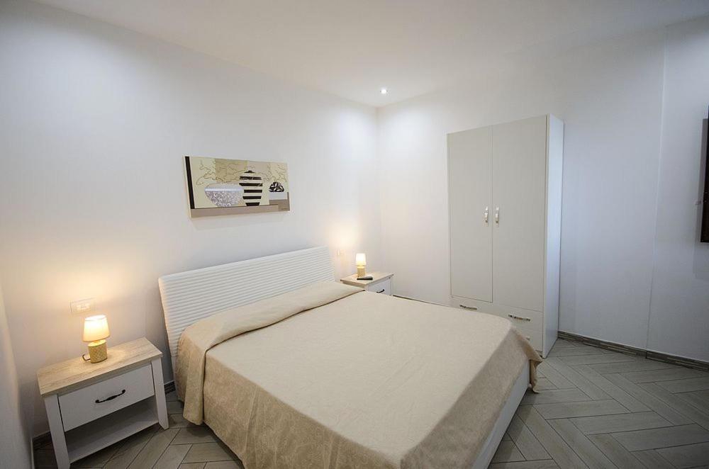 Appartamenti Da Clarissa Macari Luaran gambar
